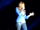 Demi Unbroken Live In Panama (1155)
