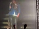 Demi Unbroken Live In Panama (2141)