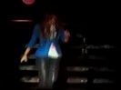 Demi Unbroken Live In Panama (2181)
