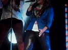 Demi Unbroken Live In Panama (3240)