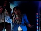 Demi Unbroken Live In Panama (3294)