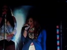 Demi Unbroken Live In Panama (3413)