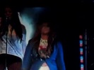 Demi Unbroken Live In Panama (3433)