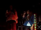 Demi Unbroken Live In Panama (3685)