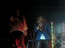 Demi Unbroken Live In Panama (3737)