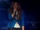 Demi Unbroken Live In Panama (4177)