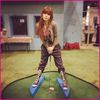 Bella-Thorne-Minnie-Mouse-Mini-Golfing