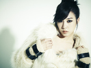 Tiffany-Singles-Magazine-September-2011-s-E2-99-A5neism-29695713-500-375