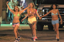 Selena+Gomez+Selena+Gomez+Vanessa+Hudgens+QFIjEelaQQHl