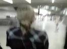 Demi Lovato No Aeroporto - Brasil 18.04.2012 (67)