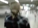 Demi Lovato No Aeroporto - Brasil 18.04.2012 (74)