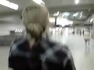 Demi Lovato No Aeroporto - Brasil 18.04.2012 (77)