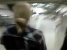 Demi Lovato No Aeroporto - Brasil 18.04.2012 (85)