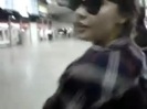 Demi Lovato No Aeroporto - Brasil 18.04.2012 (454)