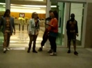 Demi Dançando Na Porta Do Hotel RJ 252