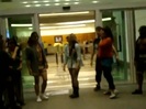 Demi Dançando Na Porta Do Hotel RJ 279