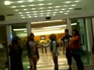 Demi Dançando Na Porta Do Hotel RJ 300