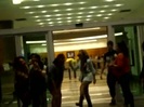 Demi Dançando Na Porta Do Hotel RJ 359