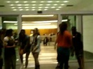 Demi Dançando Na Porta Do Hotel RJ 473