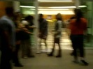 Demi Dançando Na Porta Do Hotel RJ 502