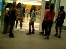 Demi Dançando Na Porta Do Hotel RJ 567