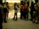Demi Dançando Na Porta Do Hotel RJ 721