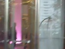 Demi Lovato en Argentina 28_4_12 Salida del Hotel Madero 1235