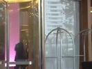 Demi Lovato en Argentina 28_4_12 Salida del Hotel Madero 1297