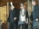 Demi Lovato Saludando en el hotel Radisson Uruguay 29_04_12 0059