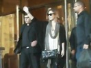 Demi Lovato Saludando en el hotel Radisson Uruguay 29_04_12 0060
