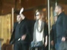 Demi Lovato Saludando en el hotel Radisson Uruguay 29_04_12 0066