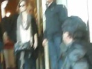 Demi Lovato Saludando en el hotel Radisson Uruguay 29_04_12 0119