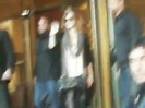 Demi Lovato Saludando en el hotel Radisson Uruguay 29_04_12 0177
