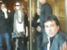 Demi Lovato Saludando en el hotel Radisson Uruguay 29_04_12 0216