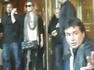 Demi Lovato Saludando en el hotel Radisson Uruguay 29_04_12 0223