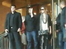 Demi Lovato Saludando en el hotel Radisson Uruguay 29_04_12 0241