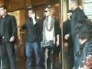 Demi Lovato Saludando en el hotel Radisson Uruguay 29_04_12 0288