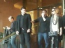 Demi Lovato Saludando en el hotel Radisson Uruguay 29_04_12 0315