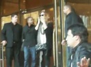 Demi Lovato Saludando en el hotel Radisson Uruguay 29_04_12 0449