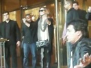 Demi Lovato Saludando en el hotel Radisson Uruguay 29_04_12 0493