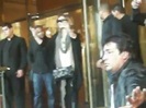 Demi Lovato Saludando en el hotel Radisson Uruguay 29_04_12 0509