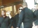 Demi Lovato Saludando en el hotel Radisson Uruguay 29_04_12 0649