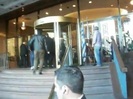 Demi Lovato Saludando en el hotel Radisson Uruguay 29_04_12 0830