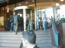 Demi Lovato Saludando en el hotel Radisson Uruguay 29_04_12 0839