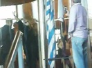 Demi Lovato Saludando en el hotel Radisson Uruguay 29_04_12 0926