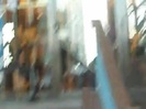 Demi Lovato Saludando en el hotel Radisson Uruguay 29_04_12 1079