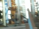 Demi Lovato Saludando en el hotel Radisson Uruguay 29_04_12 1113