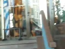 Demi Lovato Saludando en el hotel Radisson Uruguay 29_04_12 1136