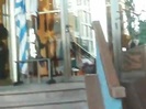 Demi Lovato Saludando en el hotel Radisson Uruguay 29_04_12 1167