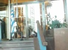 Demi Lovato Saludando en el hotel Radisson Uruguay 29_04_12 1262